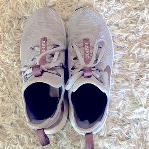 Nike women’s size 8